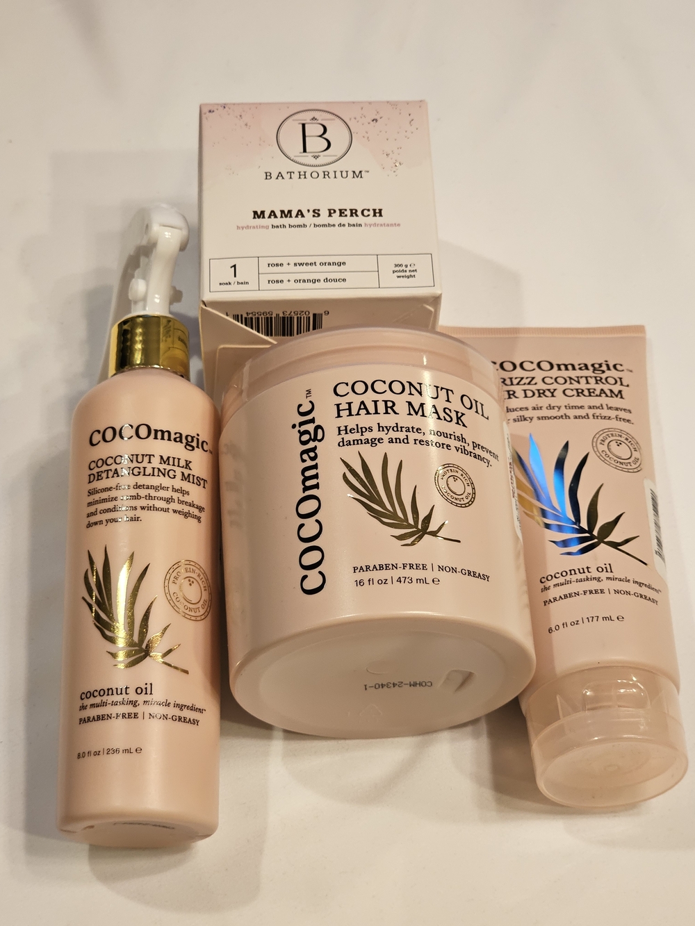 NWT COCOmagic Coconut Oil Hair Care Set With Bonus Bath bomb